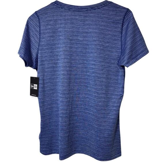 NEW ERA JUST A GIRL WHO LOVES BASKETBALL WOMEN BLUE RED V-NECK TOP SIZE LARGE - Picture 2 of 5